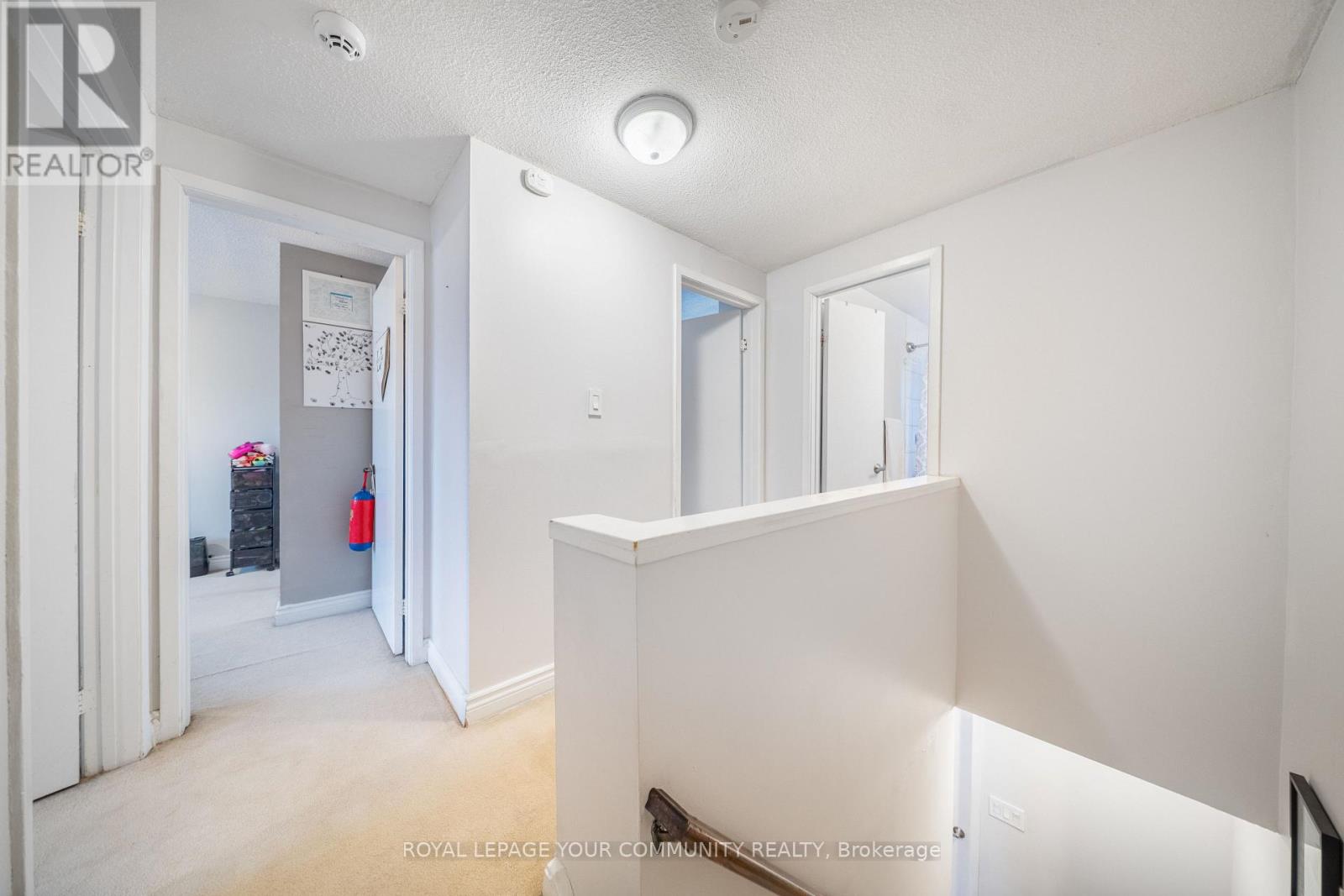 Photo 22 of 34 30 Briar Path, Brampton ON