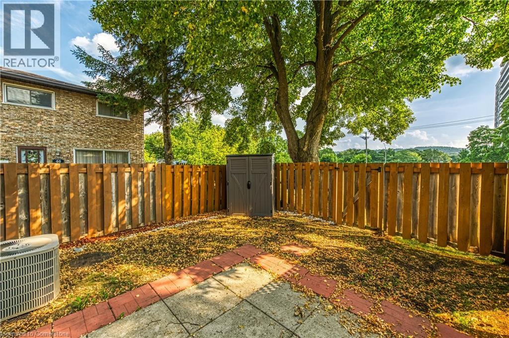 Photo 26 of 18 Riverdale Drive, Hamilton ON