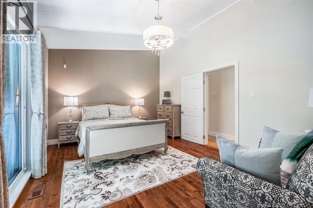 2120 28TH STREET, West Vancouver