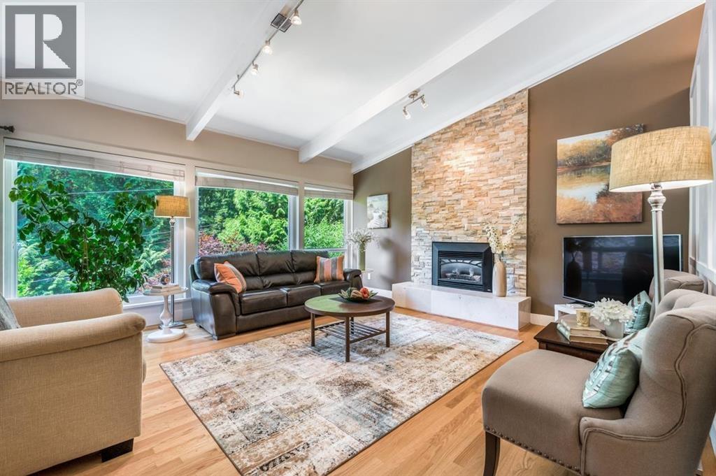 2120 28TH STREET, West Vancouver