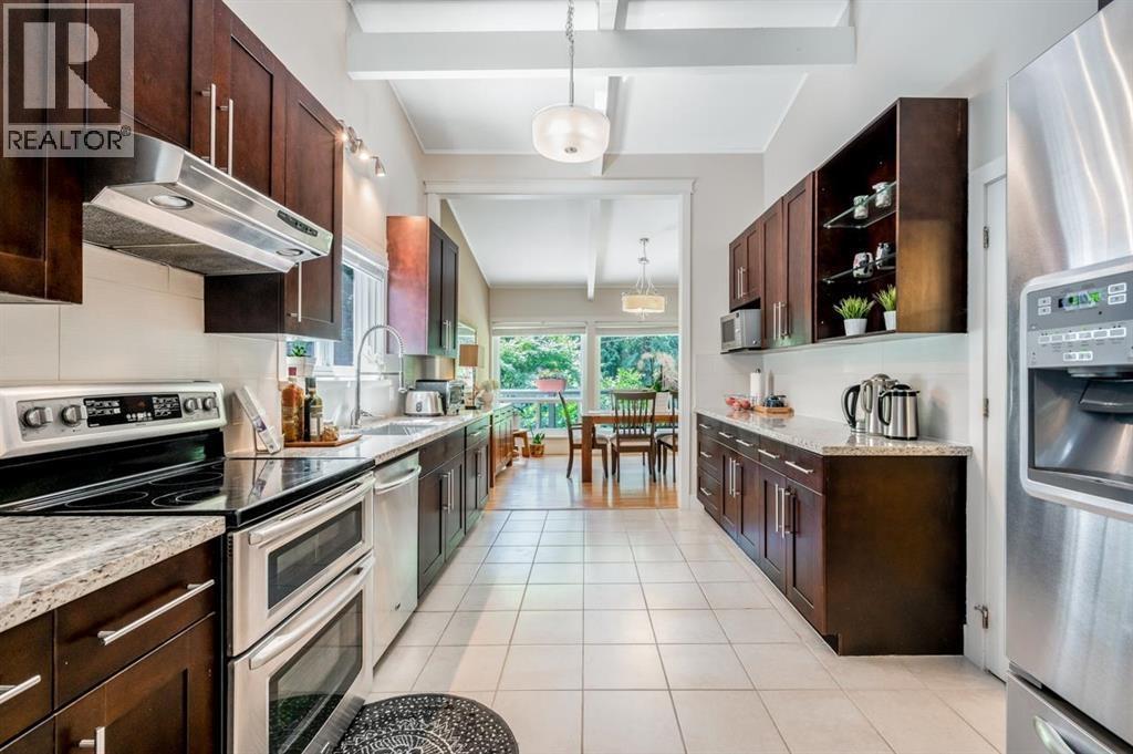 2120 28TH STREET, West Vancouver