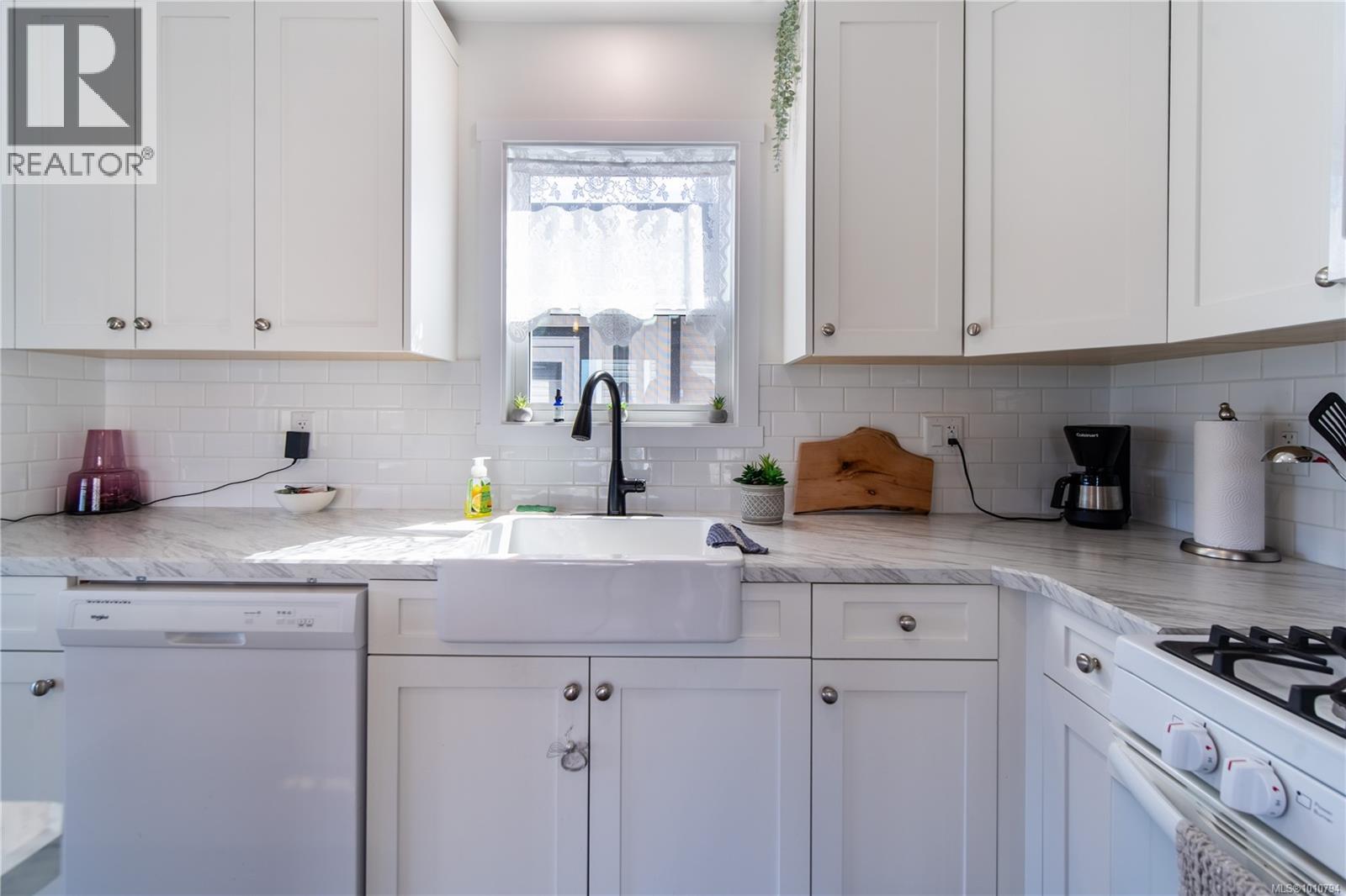 416 747 Old Place Rd, Central Saanich
