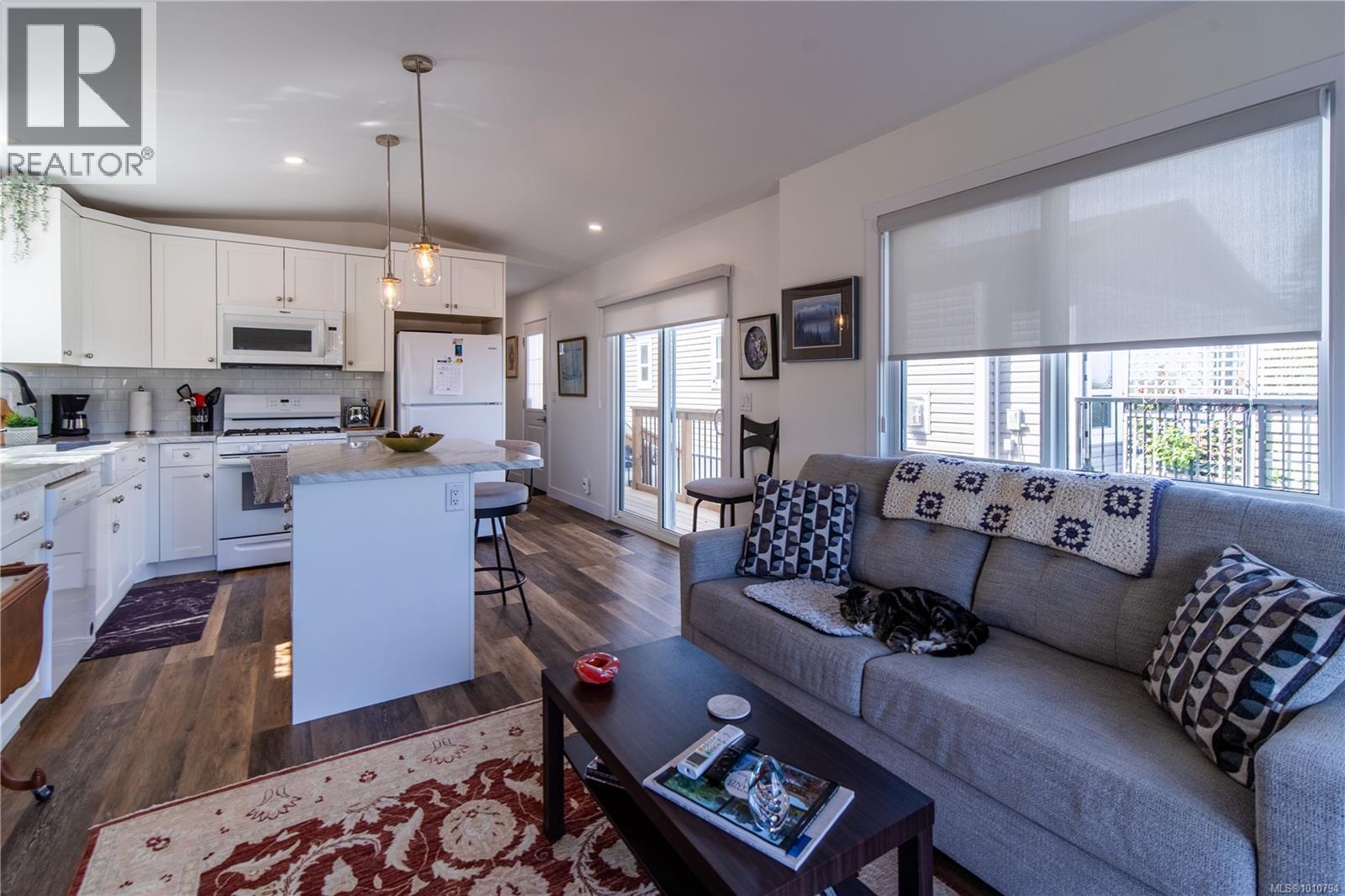 416 747 Old Place Rd, Central Saanich
