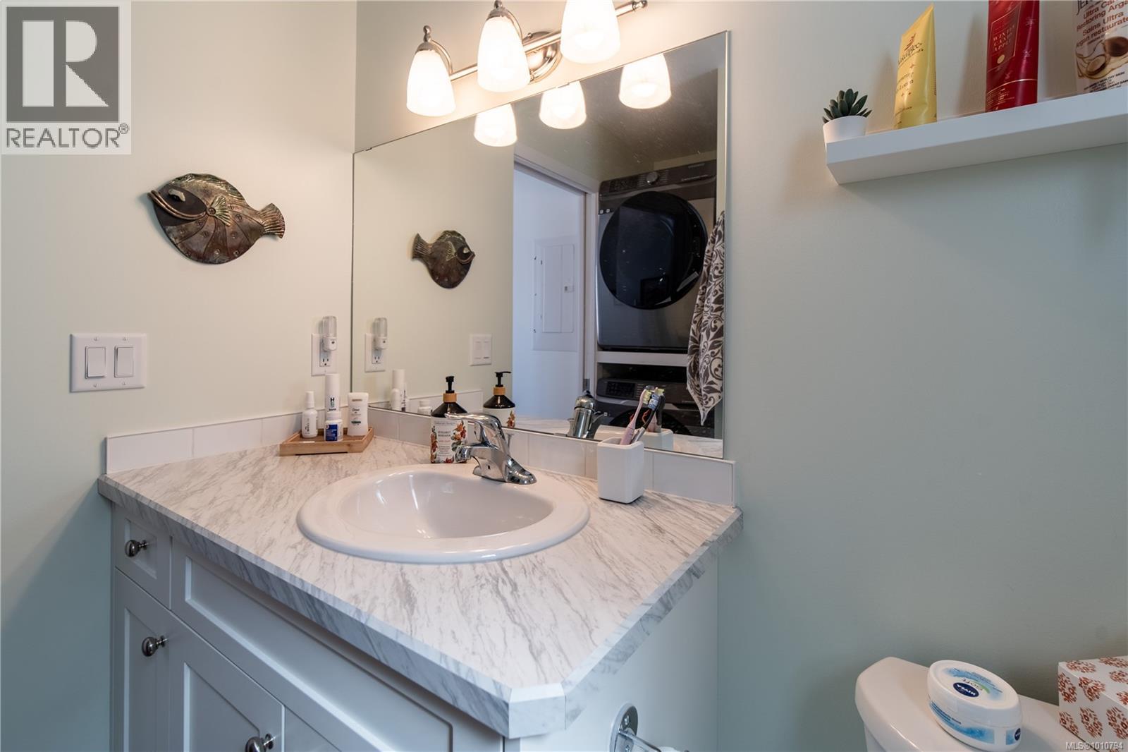 416 747 Old Place Rd, Central Saanich