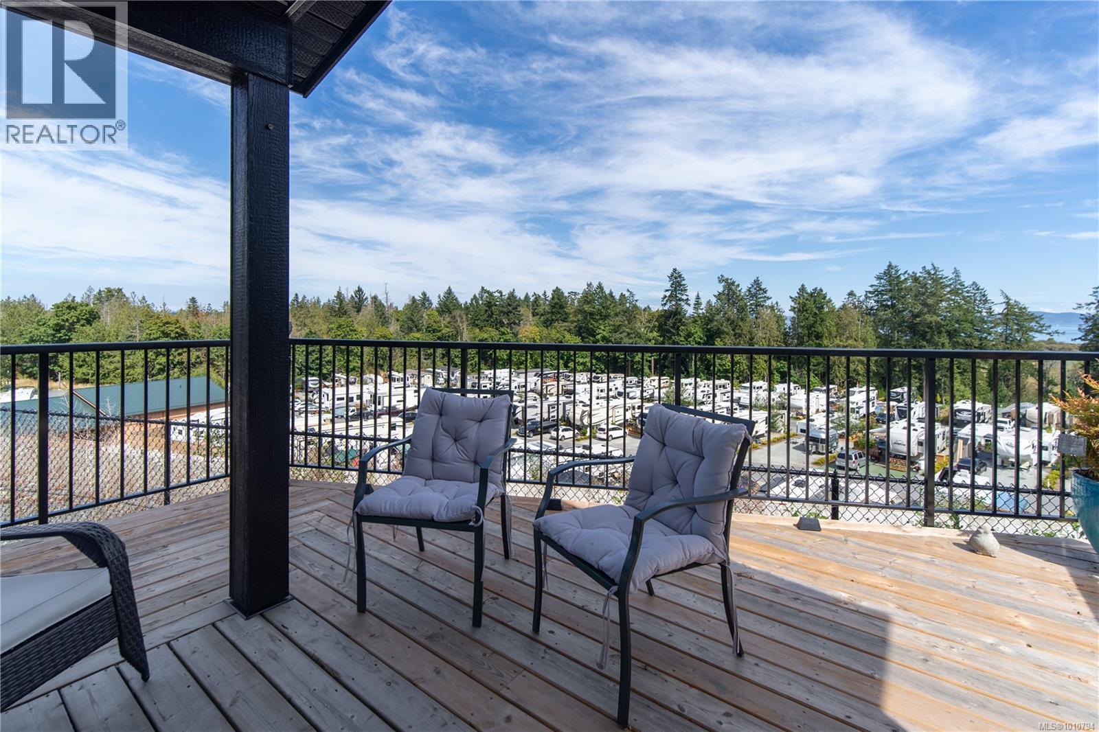 416 747 Old Place Rd, Central Saanich