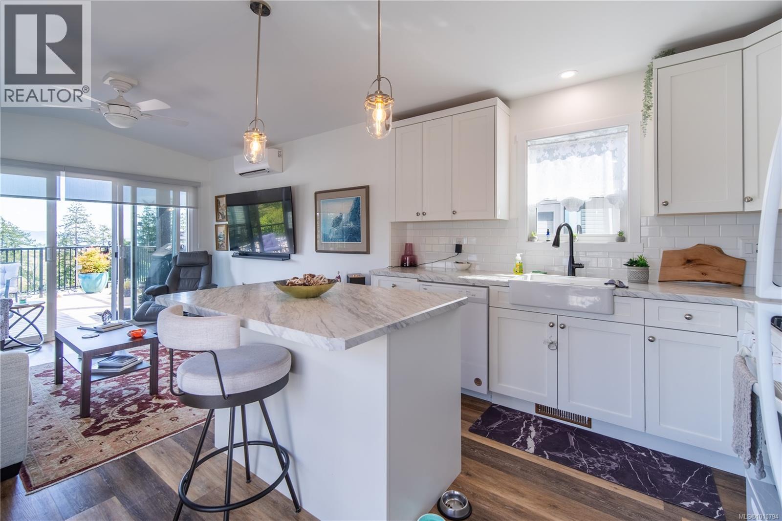 416 747 Old Place Rd, Central Saanich