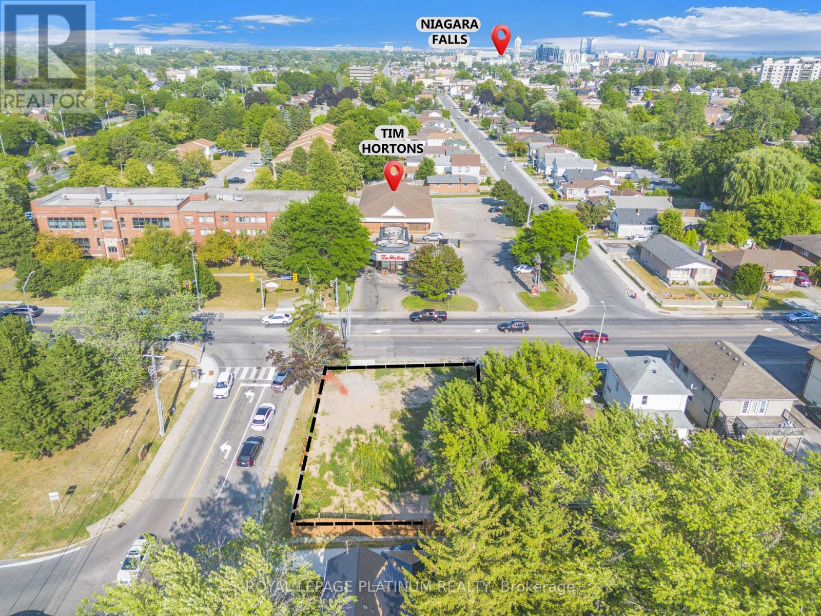 Photo 11 of 5475 Drummond Road, Niagara Falls ON