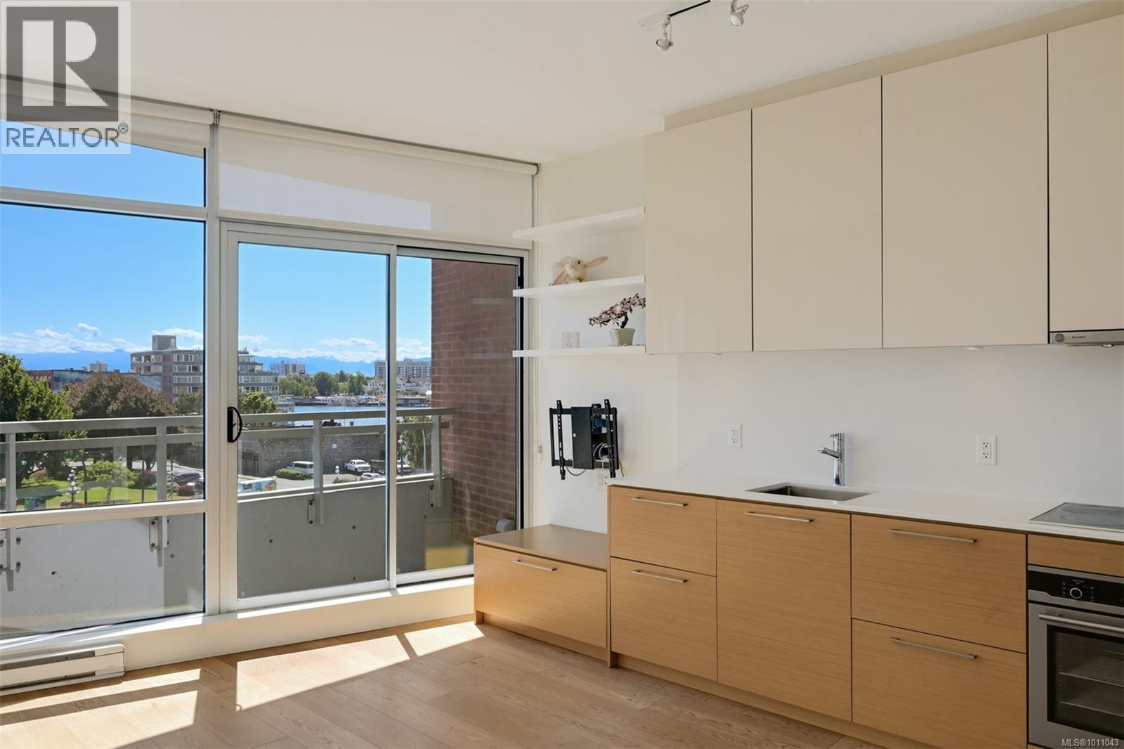 Photo 14 of 403 456 Pandora Ave, Victoria BC