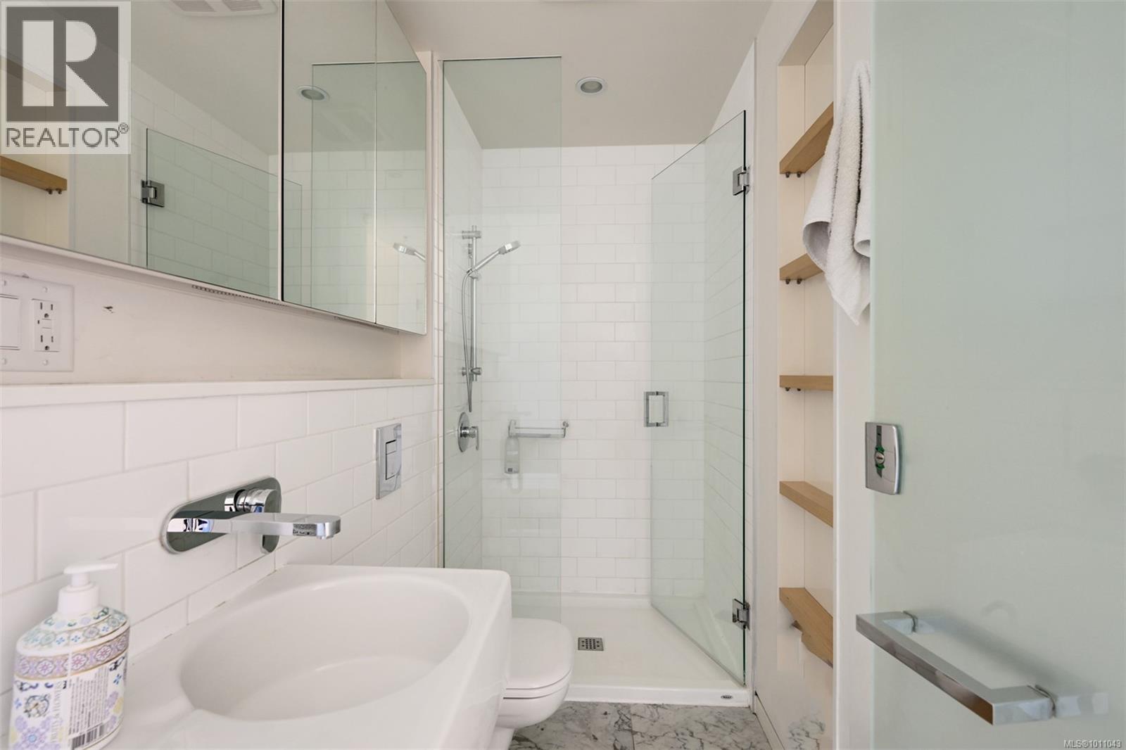 Photo 21 of 403 456 Pandora Ave, Victoria BC