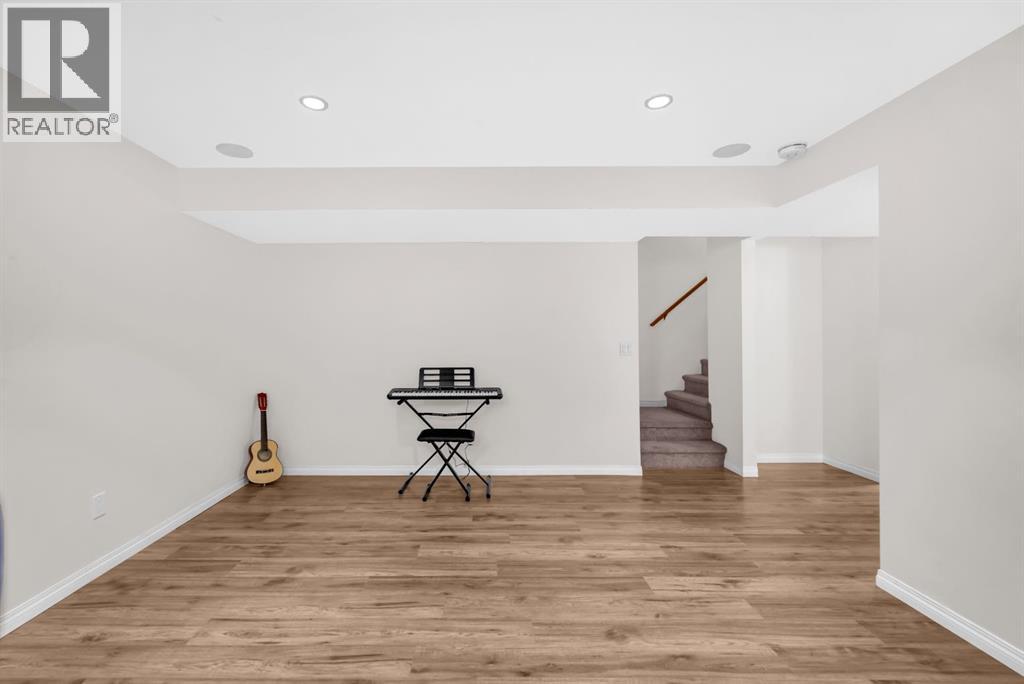Single Family House for Sale in  Silverado Plains Close SW Silverado Calgary 