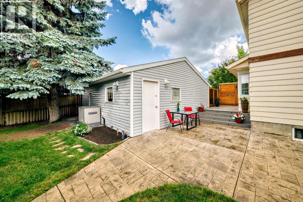 Single Family House for Sale in  Erin Dale Place SE Erin Woods Calgary 