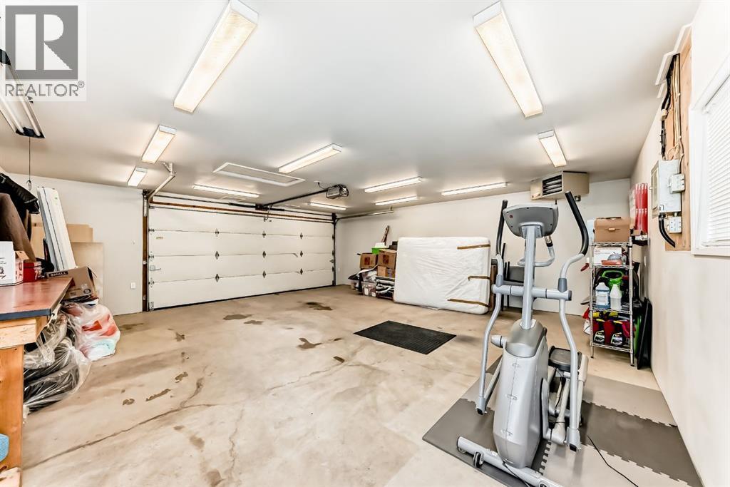 Single Family House for Sale in  Erin Dale Place SE Erin Woods Calgary 
