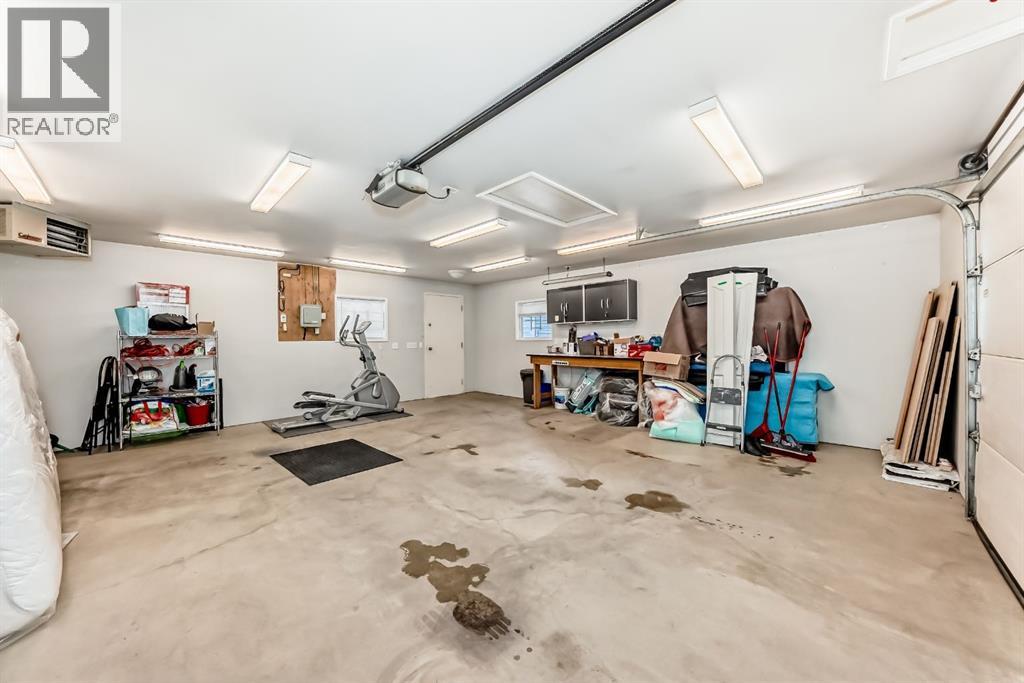 Single Family House for Sale in  Erin Dale Place SE Erin Woods Calgary 