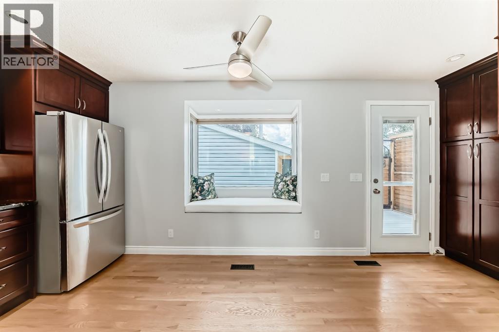 Single Family House for Sale in  Erin Dale Place SE Erin Woods Calgary 