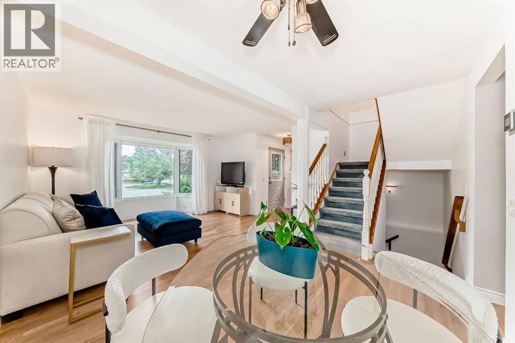 Single Family House for Sale in  Erin Dale Place SE Erin Woods Calgary 