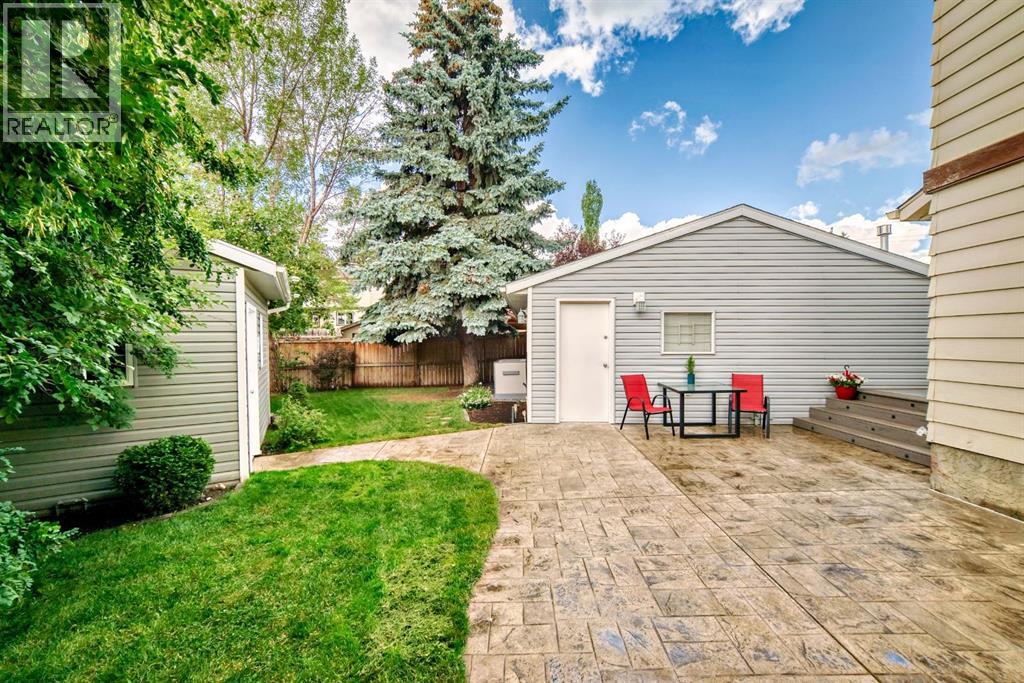 Single Family House for Sale in  Erin Dale Place SE Erin Woods Calgary 