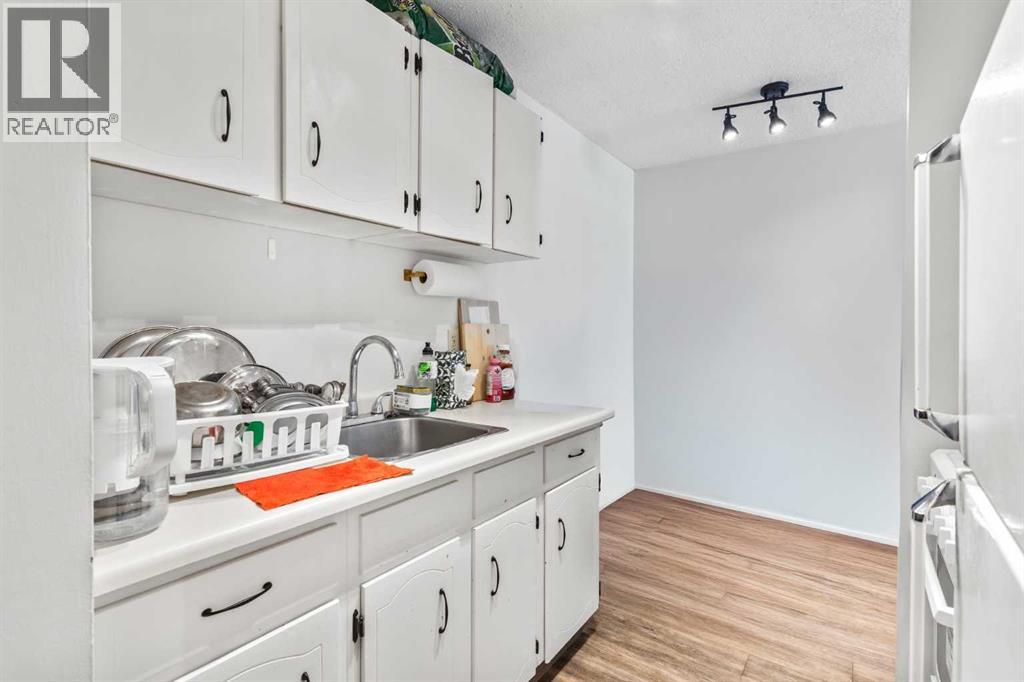 Single Family House for Sale in    Avenue SW Beltline Calgary 