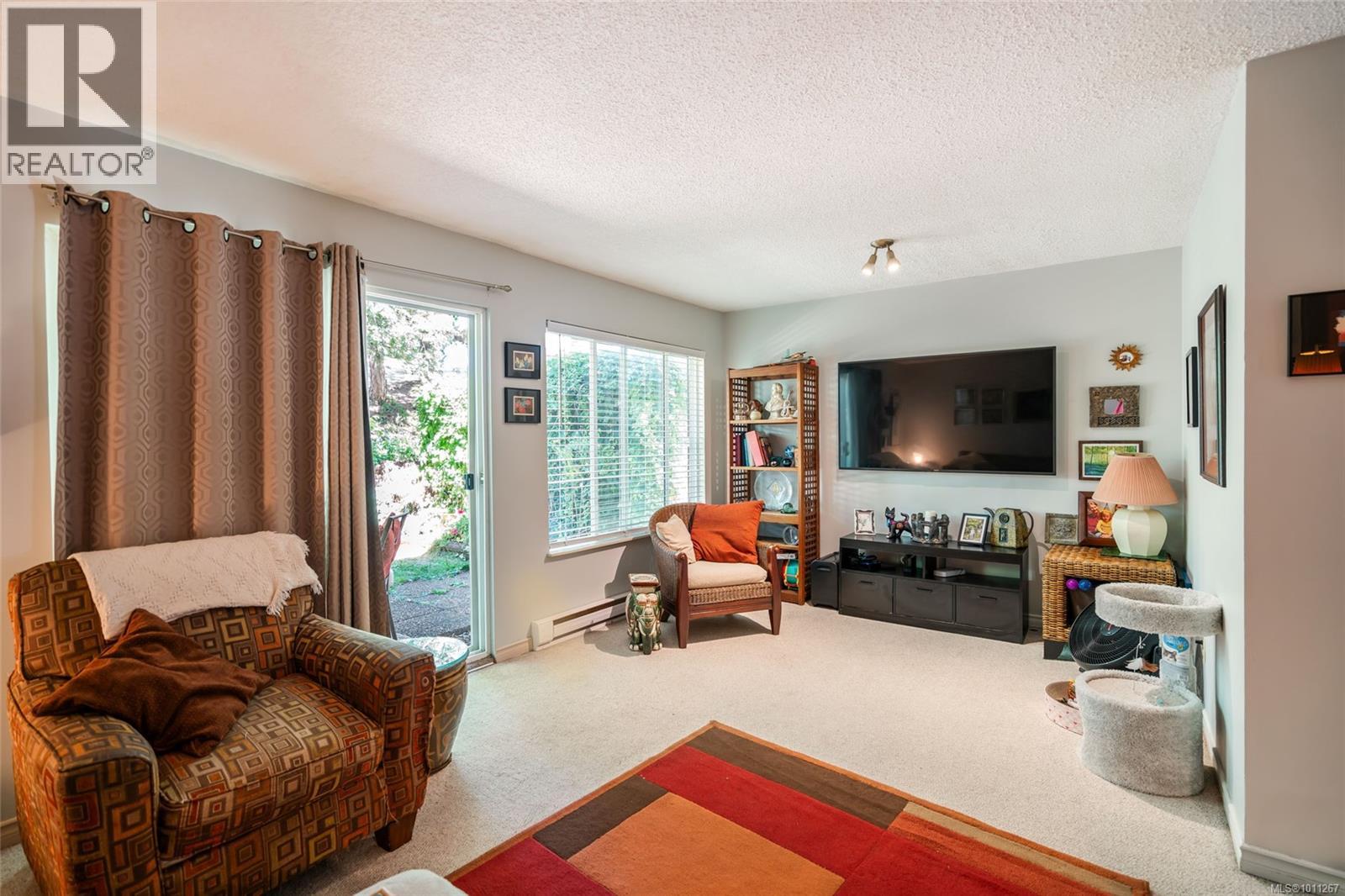 Photo 3 of 52 444 Bruce Ave, Nanaimo BC