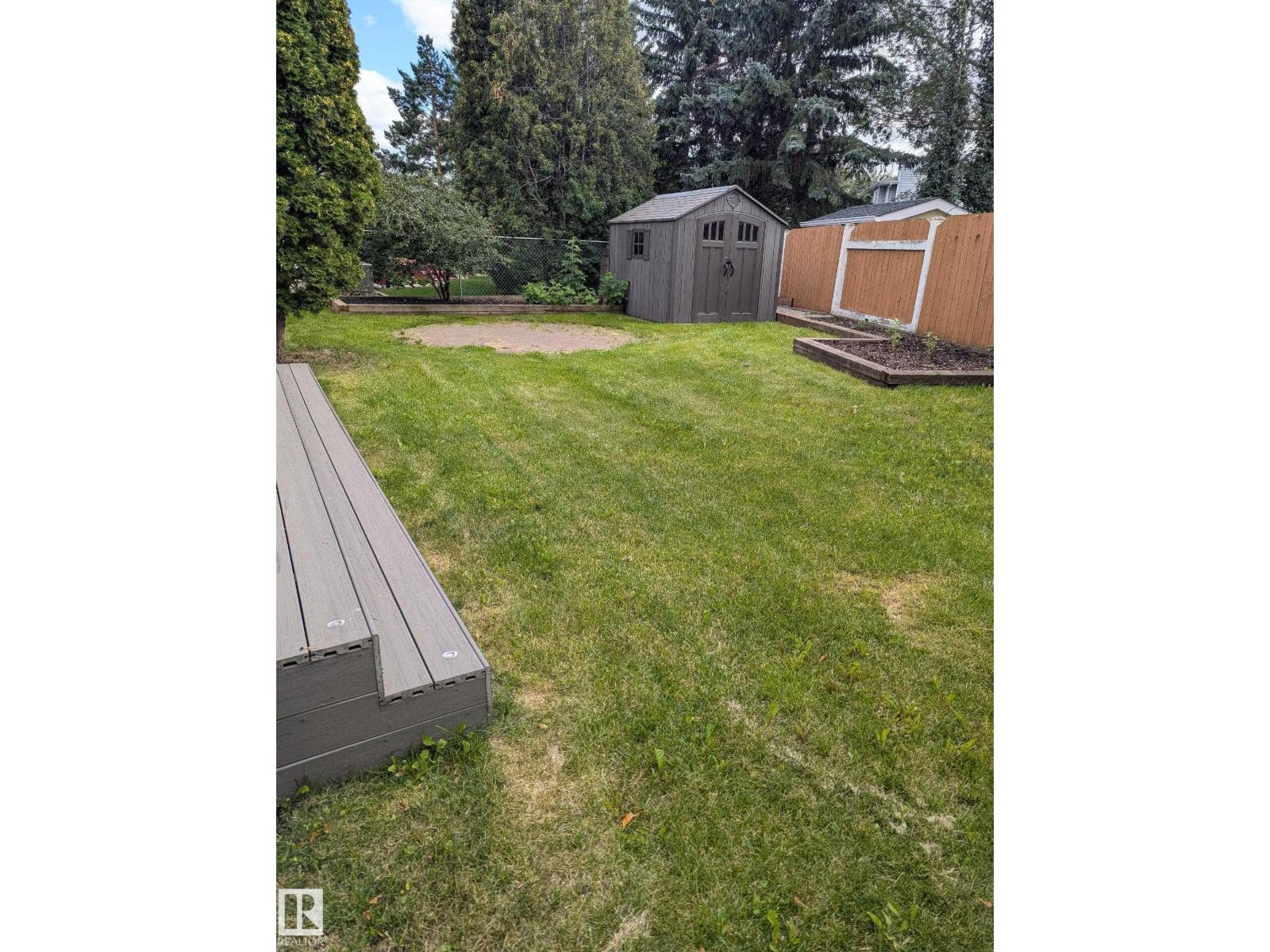 Photo 4 of 11019 10 Av Nw, Edmonton AB