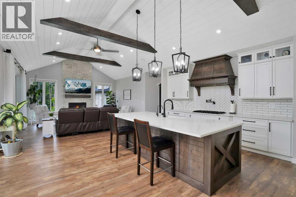 Photo 3 of 10 Sweetgrass Place, Sylvan Lake AB