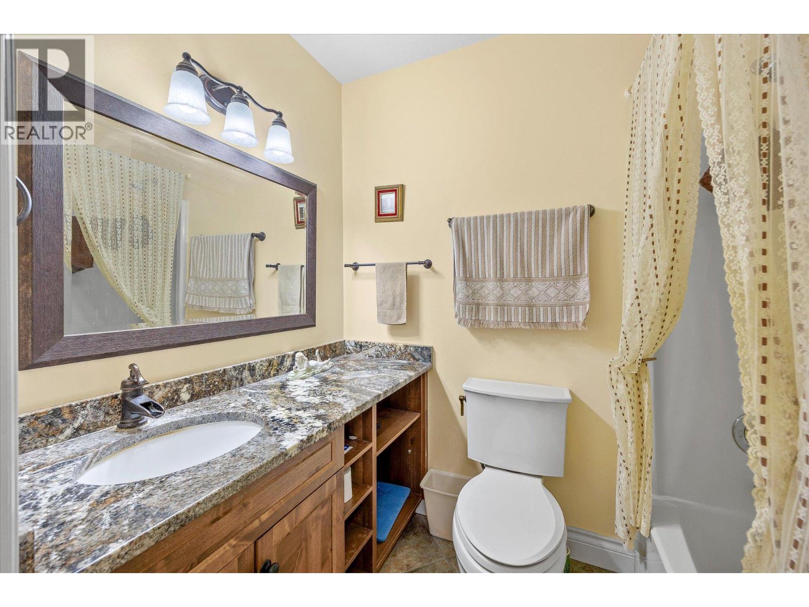5 1209 Brookside Avenue, Kelowna