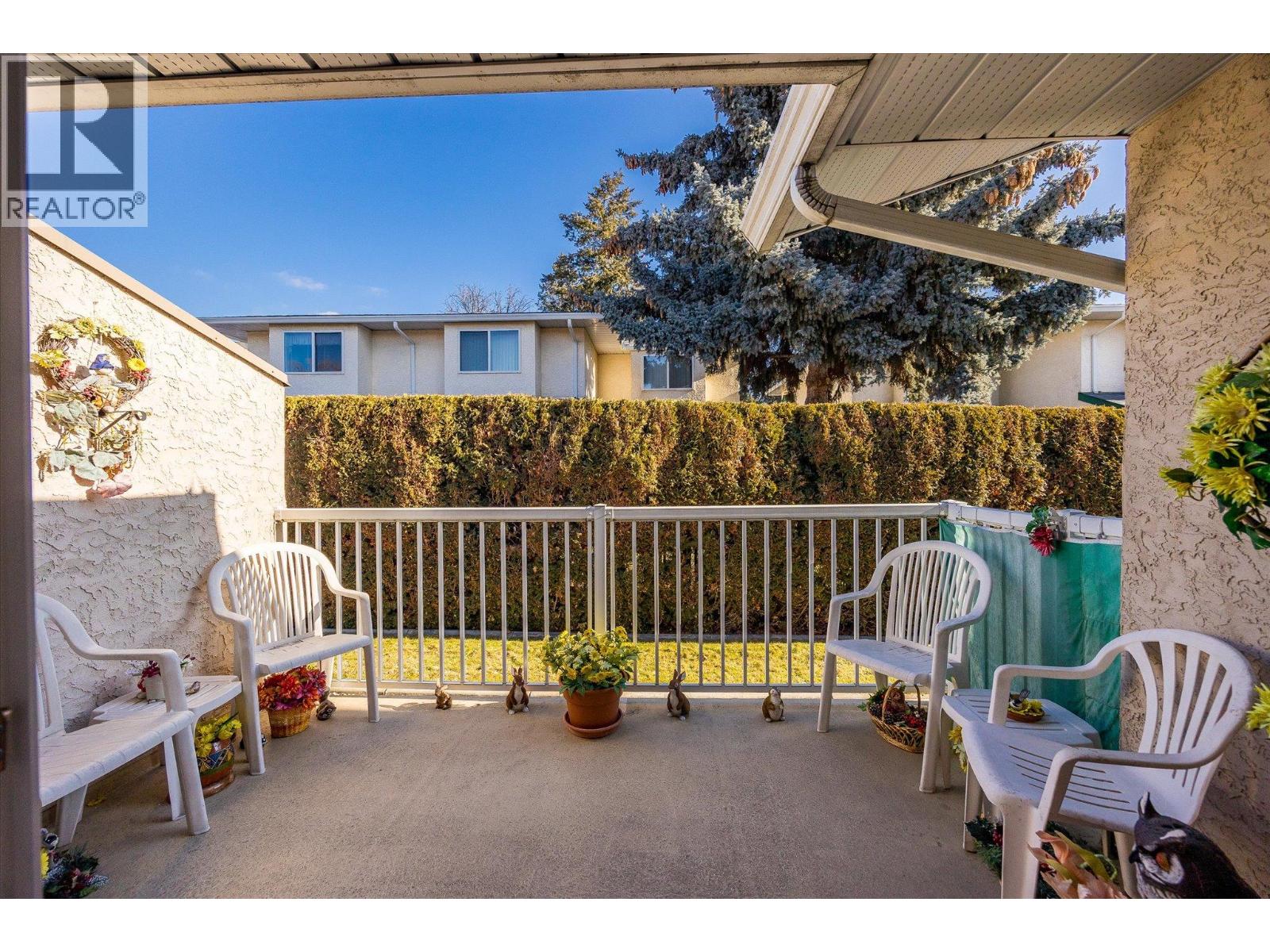 5 1209 Brookside Avenue, Kelowna