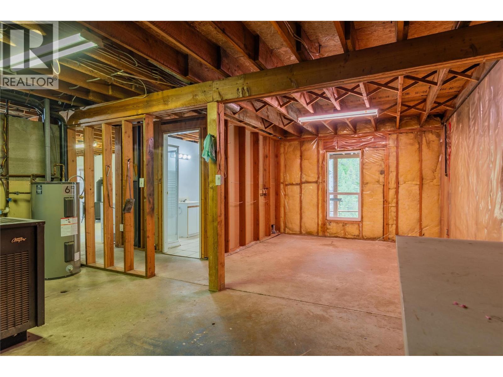 2697 OSACHOFF Road, South Slocan