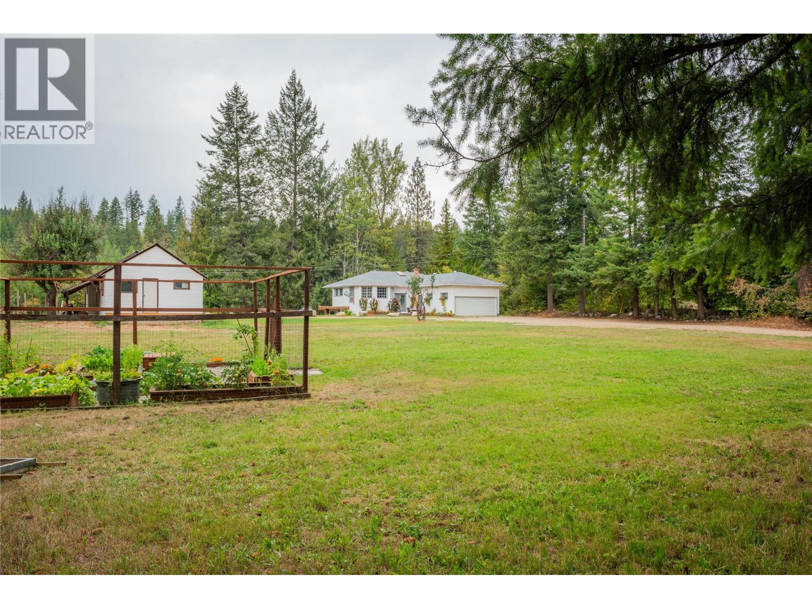 2697 OSACHOFF Road, South Slocan