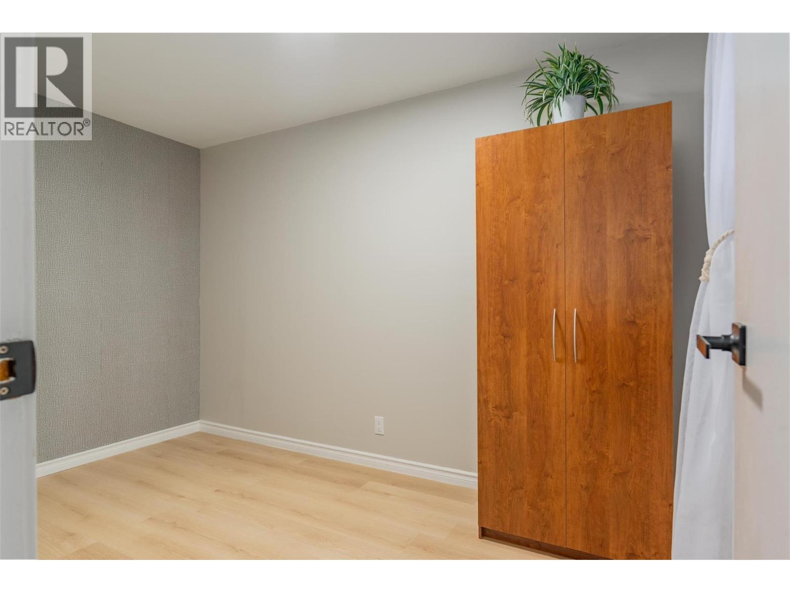 2697 OSACHOFF Road, South Slocan