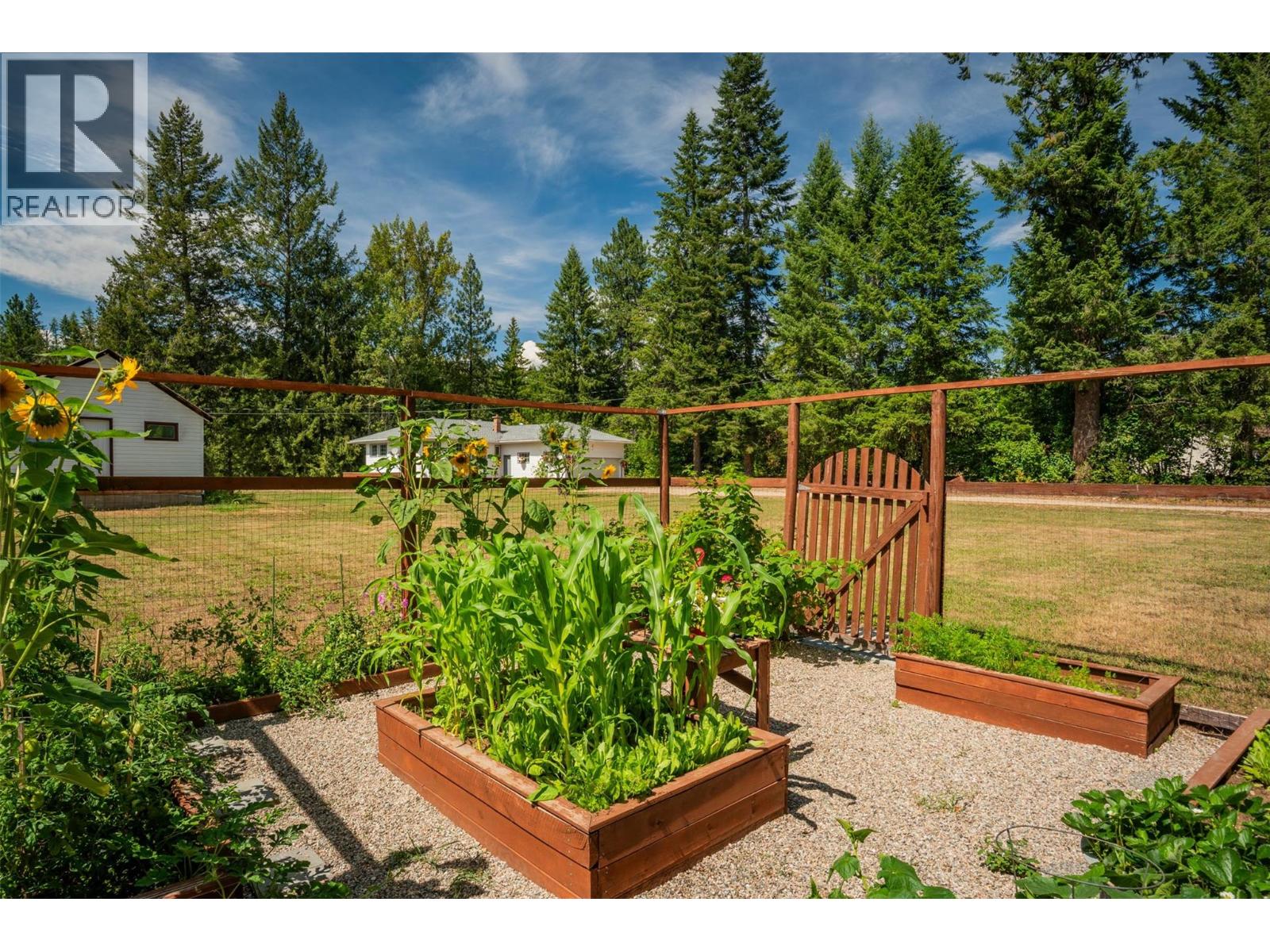 2697 OSACHOFF Road, South Slocan