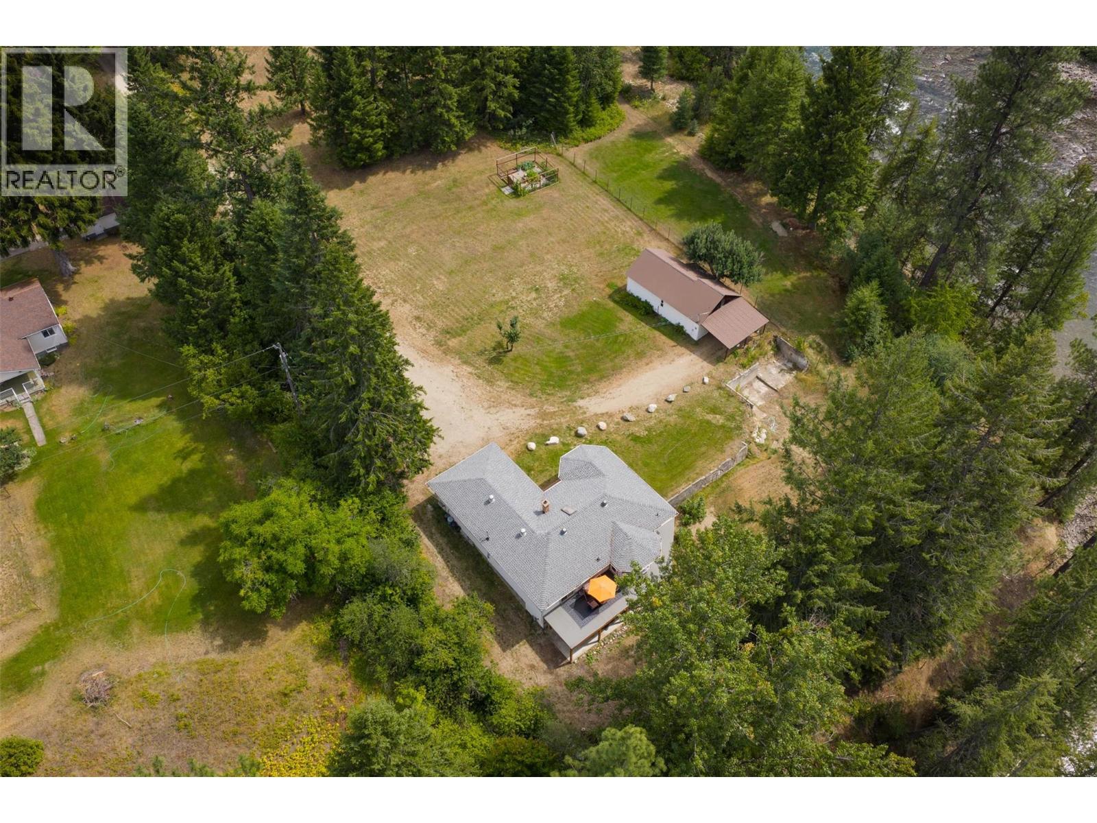 2697 OSACHOFF Road, South Slocan
