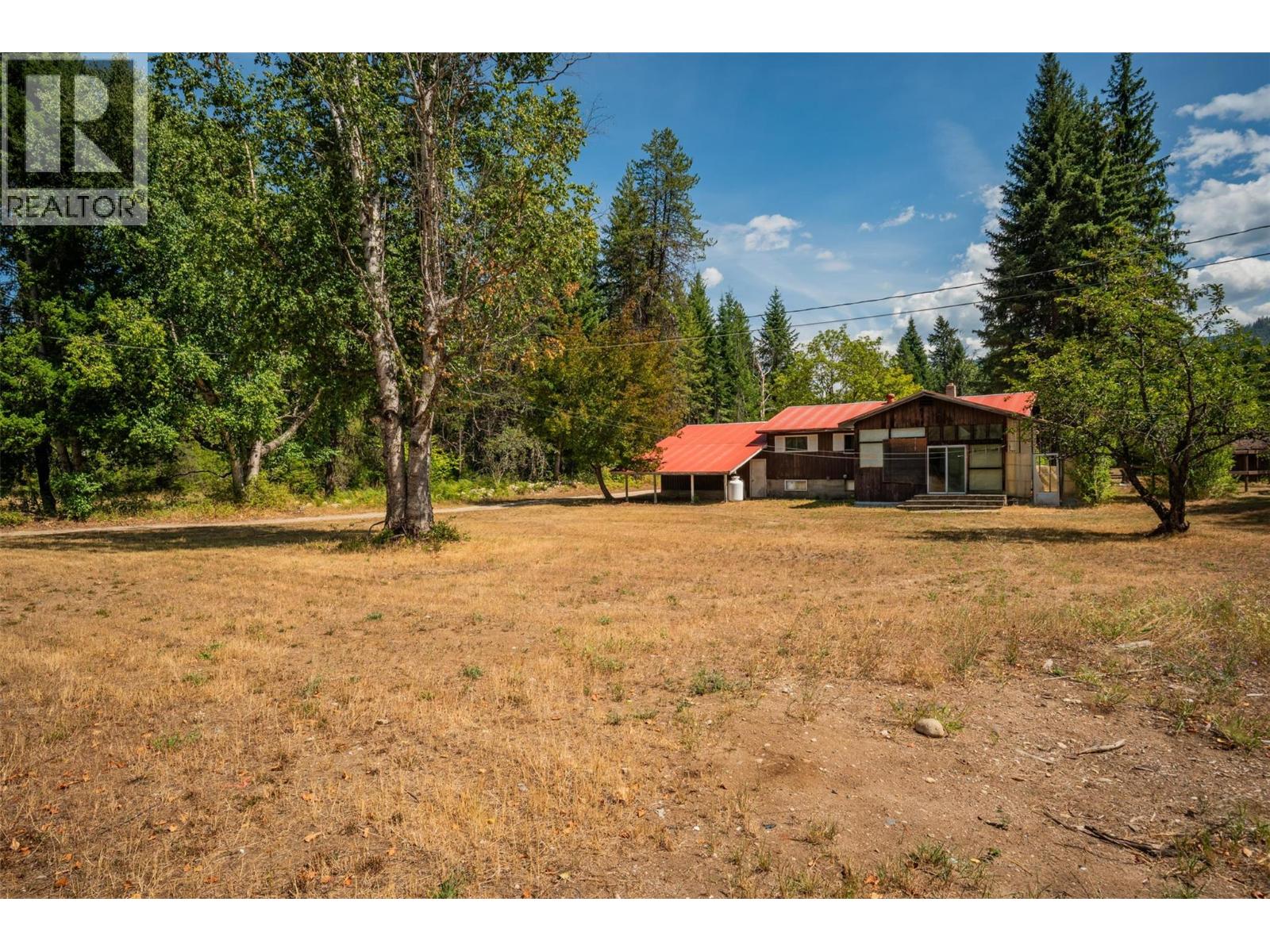 2697 OSACHOFF Road, South Slocan