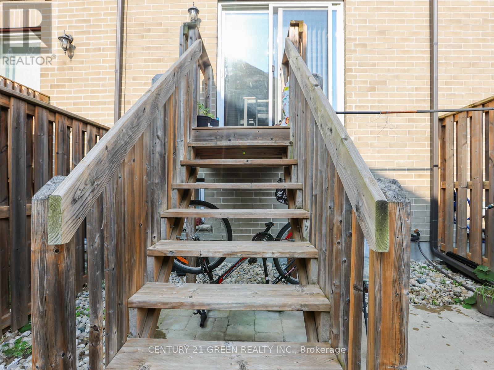 Photo 19 of 11 12 Poplar Drive, Cambridge ON