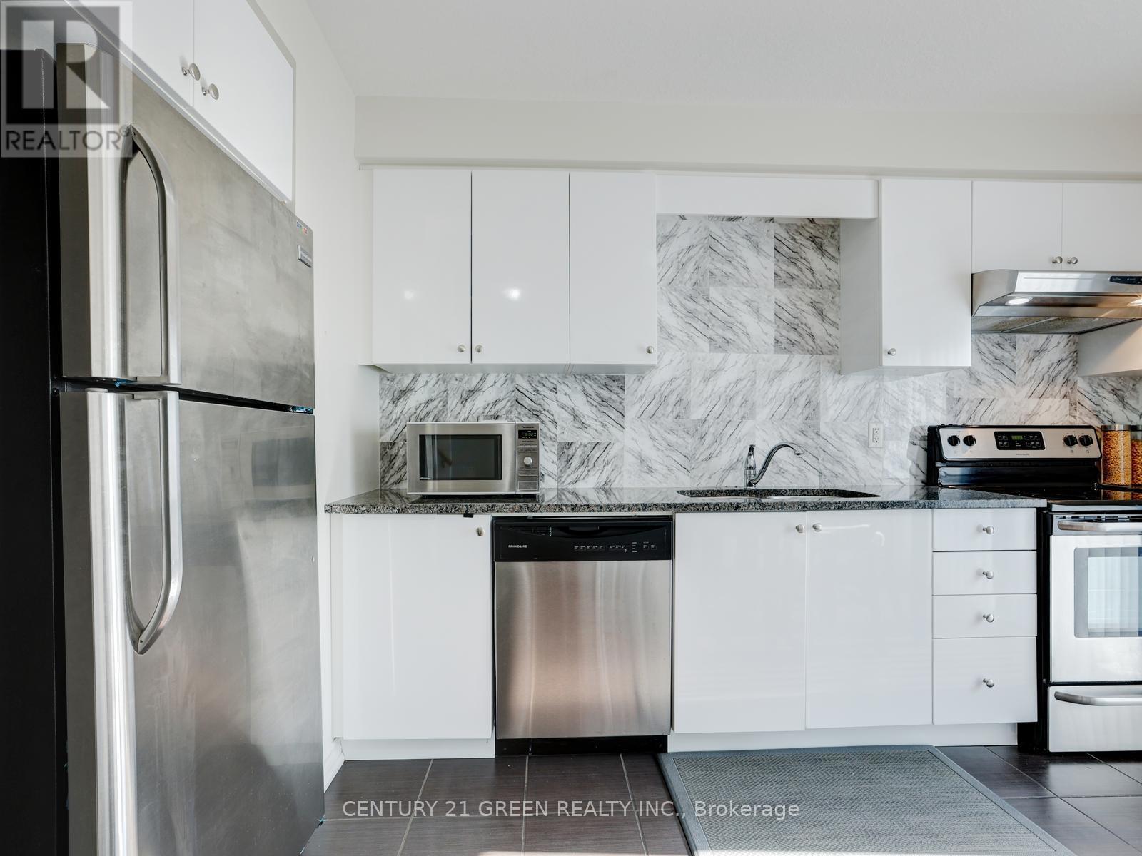 Photo 12 of 11 12 Poplar Drive, Cambridge ON