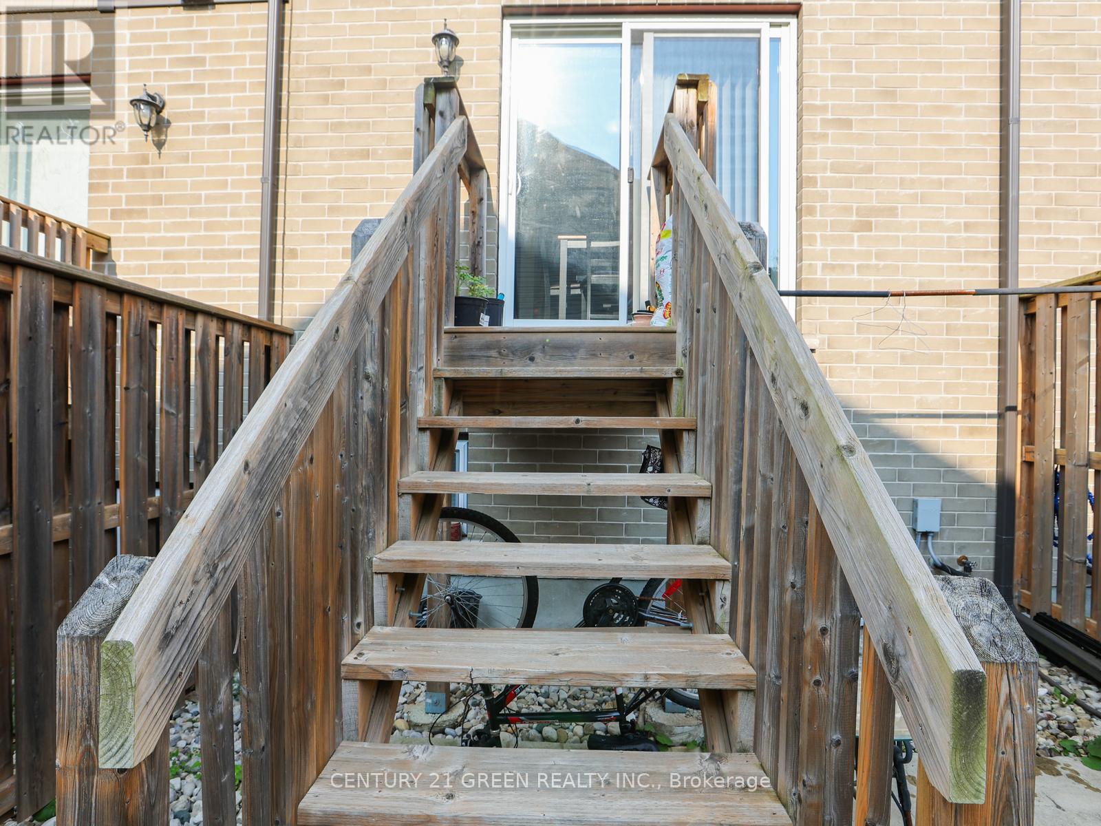 Photo 20 of 11 12 Poplar Drive, Cambridge ON