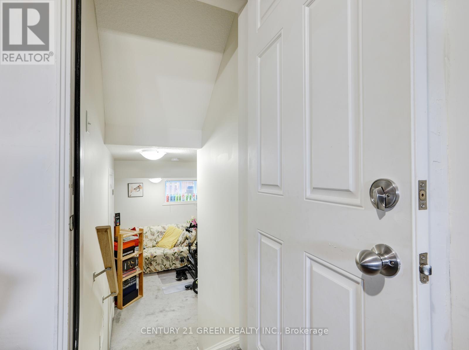 Photo 50 of 11 12 Poplar Drive, Cambridge ON