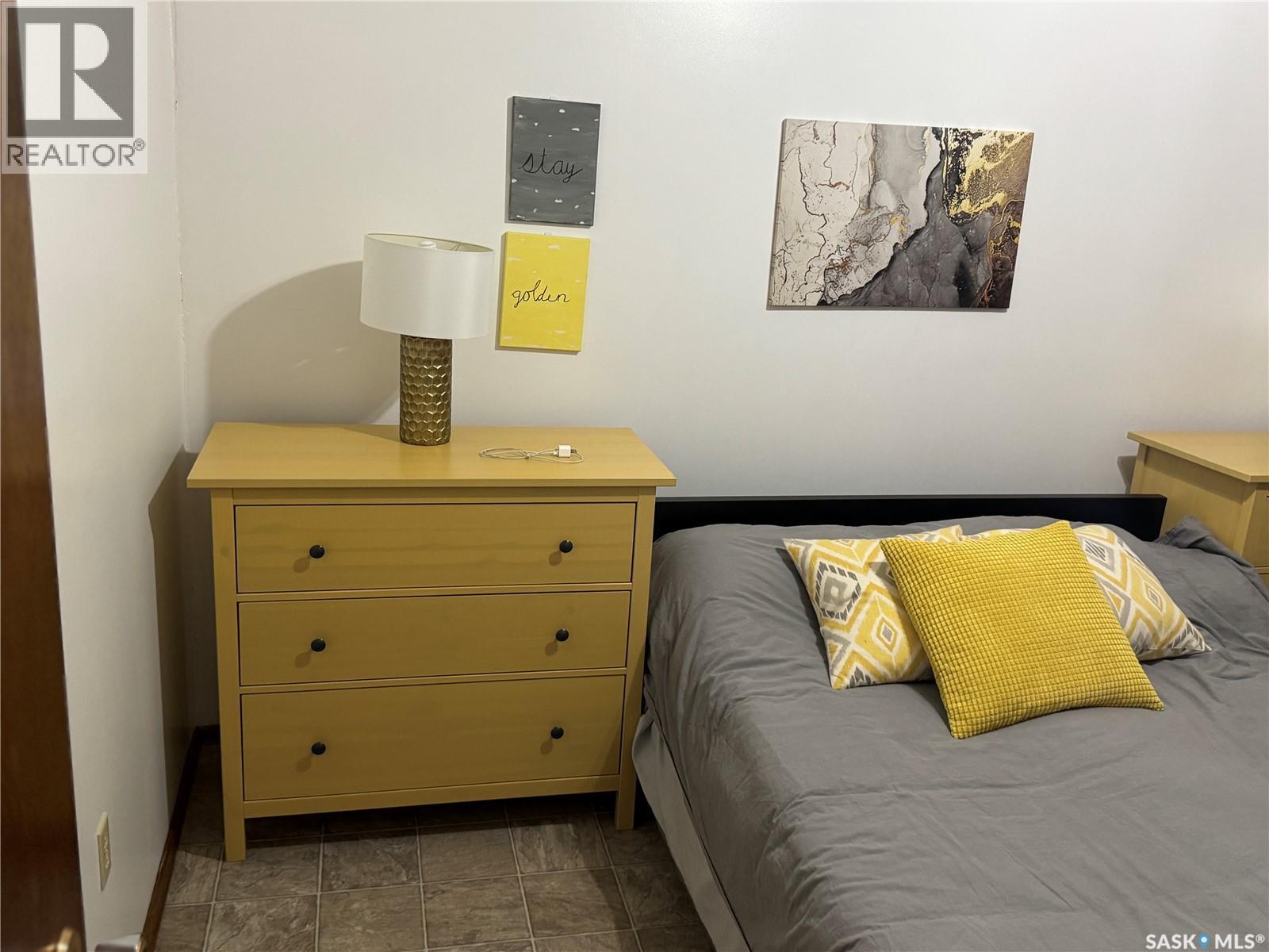 Photo 11 of 808 Potter Crescent, Good Spirit Lake SK