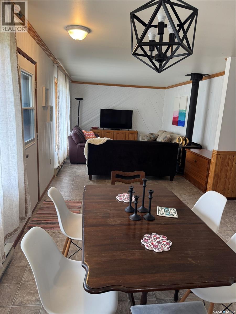 Photo 5 of 808 Potter Crescent, Good Spirit Lake SK