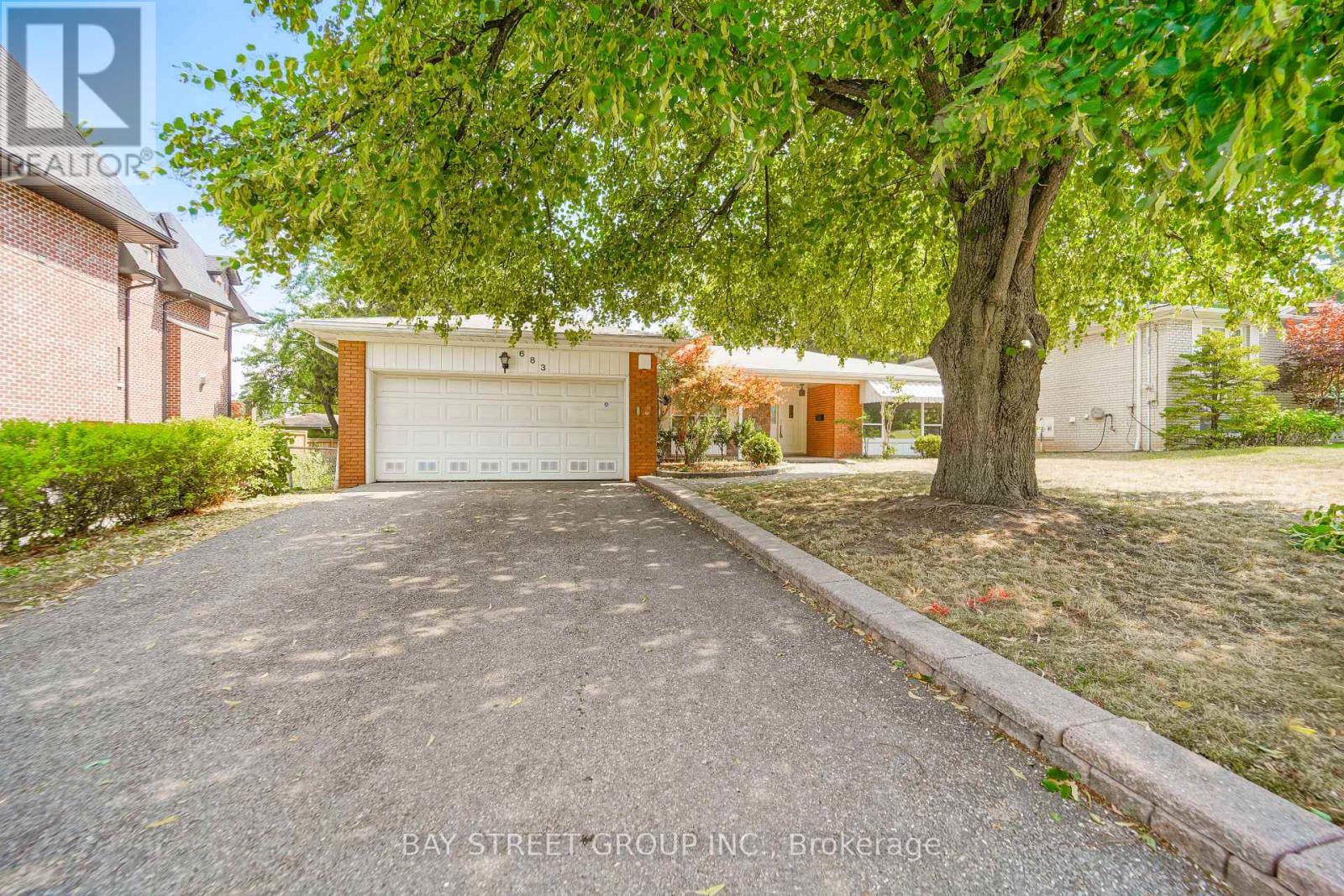 Photo 1 of 683 Conacher Drive, Toronto ON