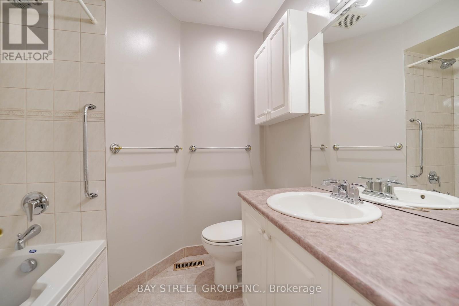 Photo 16 of 683 Conacher Drive, Toronto ON
