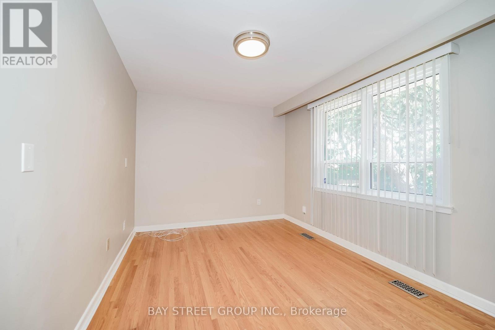 Photo 17 of 683 Conacher Drive, Toronto ON
