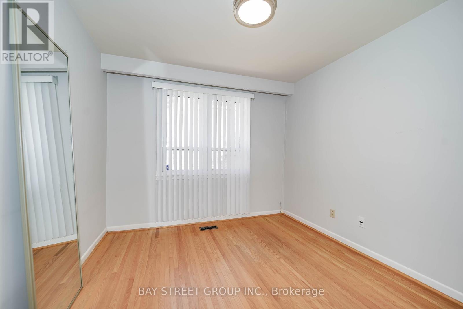 Photo 24 of 683 Conacher Drive, Toronto ON