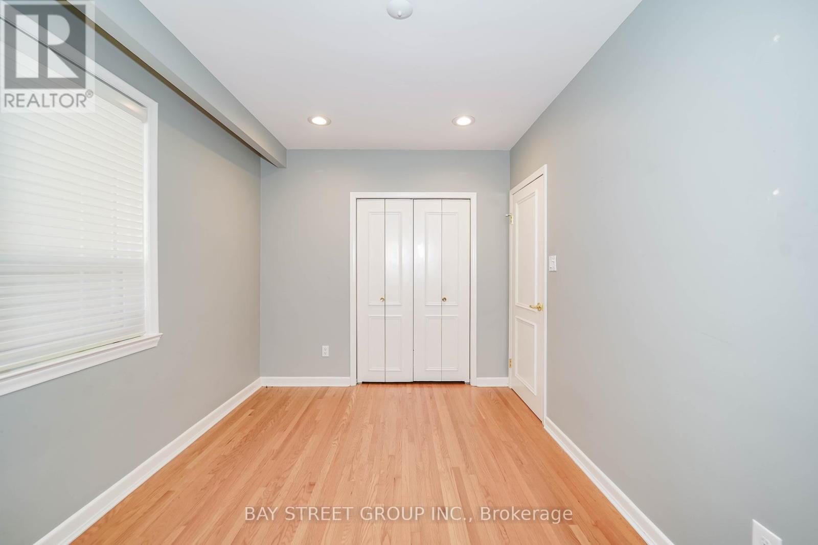 Photo 29 of 683 Conacher Drive, Toronto ON