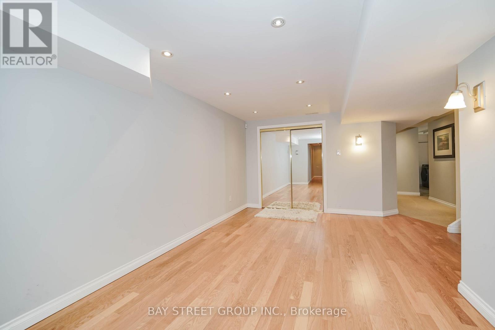 Photo 33 of 683 Conacher Drive, Toronto ON