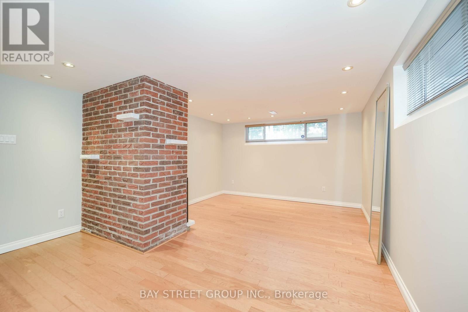 Photo 42 of 683 Conacher Drive, Toronto ON