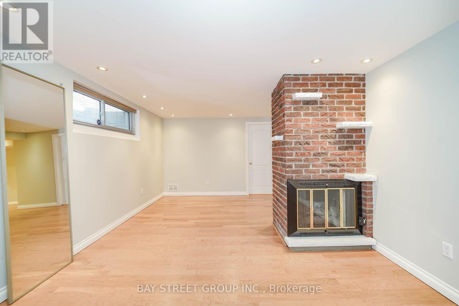 Photo 44 of 683 Conacher Drive, Toronto ON