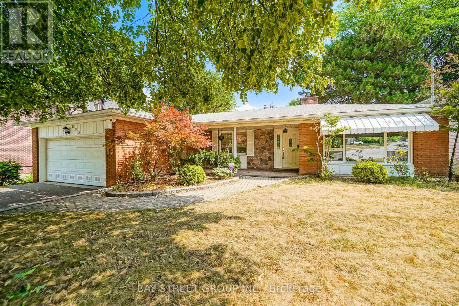 Photo 46 of 683 Conacher Drive, Toronto ON