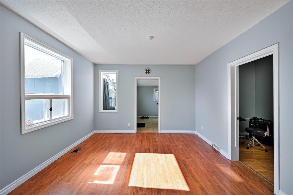 Photo 14 of 286 Aberdeen Avenue, Winnipeg MB