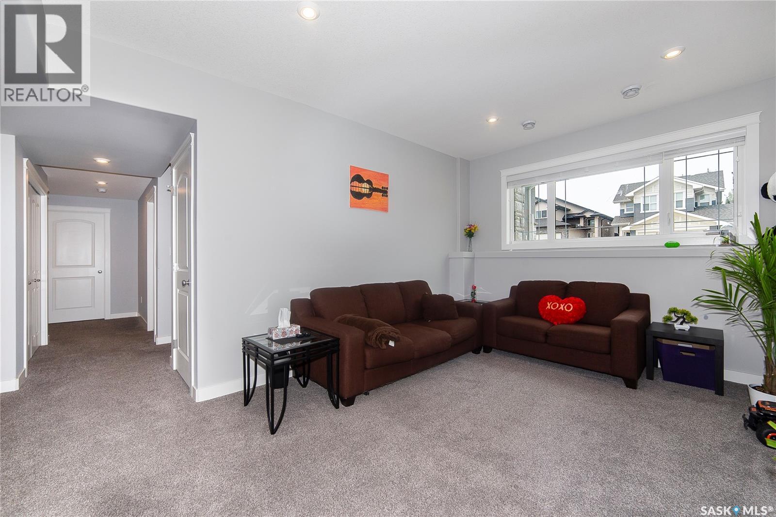 Photo 32 of 334 Gillies Crescent, Saskatoon SK