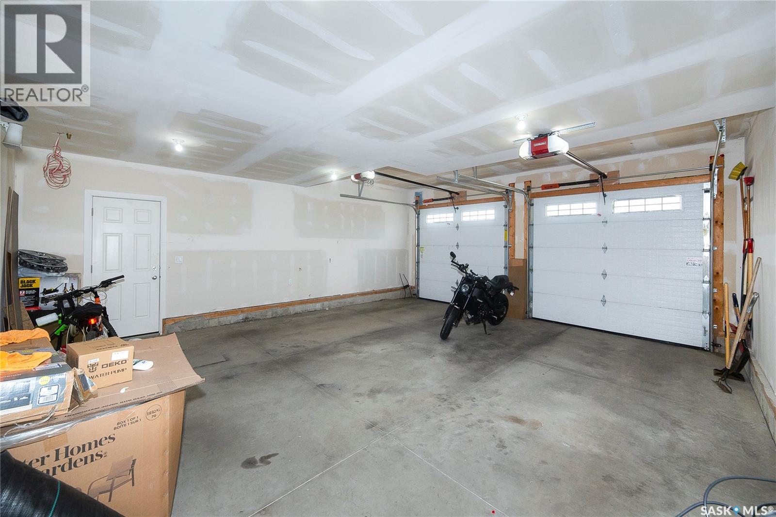 Photo 41 of 334 Gillies Crescent, Saskatoon SK